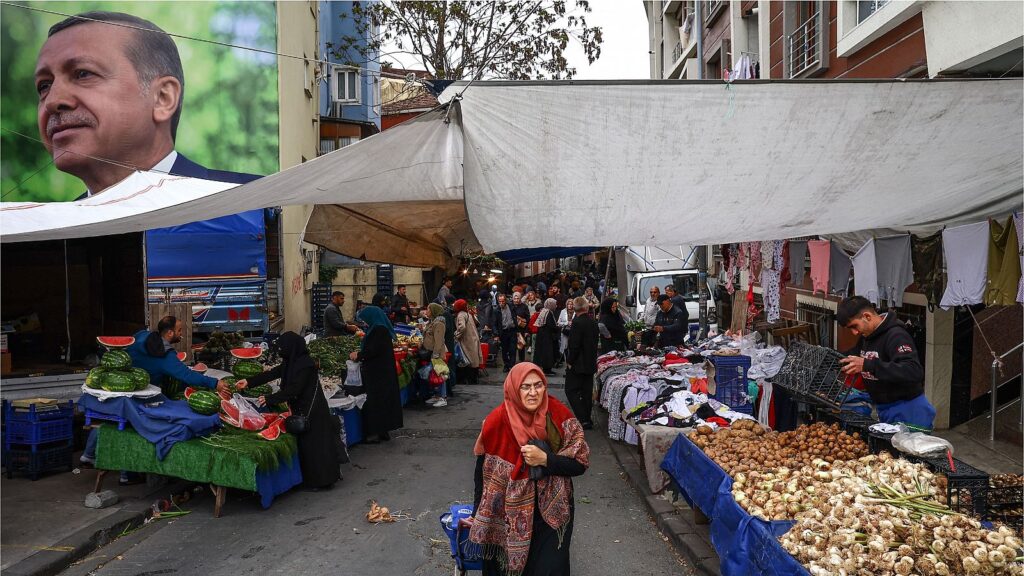 El deterioro democrático en Turquía: la judicialización de la vida privada para reprimir los derechos humanos